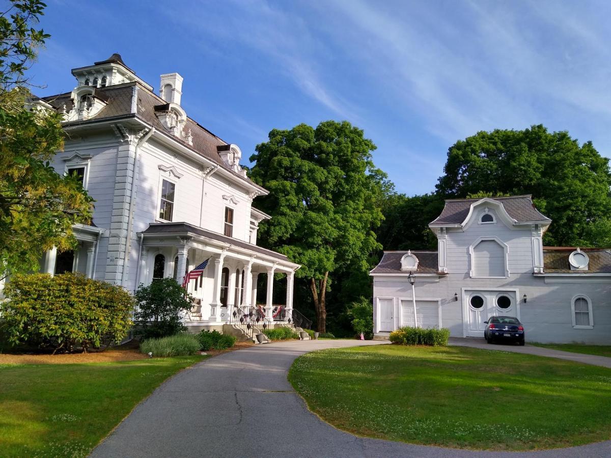 Proctor Mansion Inn Wrentham Exterior photo